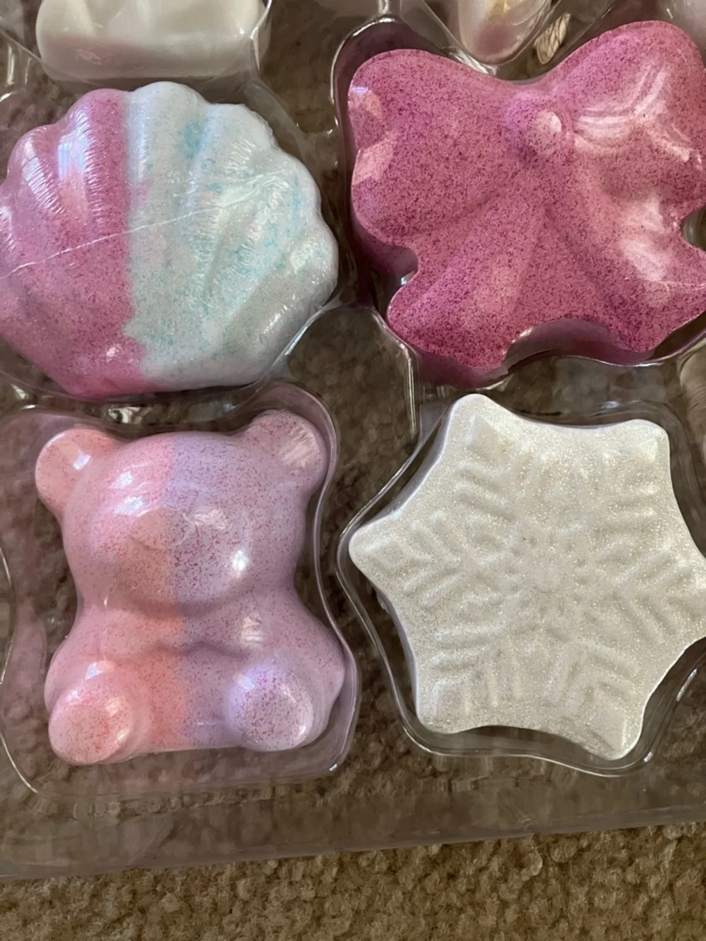 Adorable cute fun whimsical bath bombs 🦄🧜🏼‍♀️🐚🩷♥️